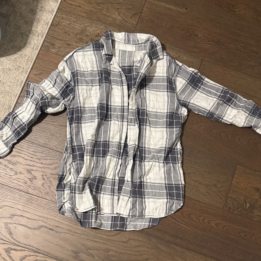 Old Navy gray and White Plaid Button Down Shirt